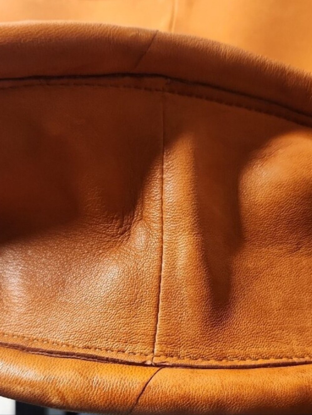 Anthropoligie Julien Leather Circle Tote Bag - - Picture 4 of 14